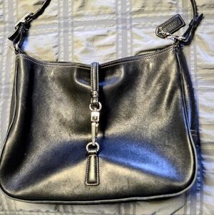 Coach Black Leather Shoulder Bag, Adjustable Strap, Pockets In And Out, Vintage